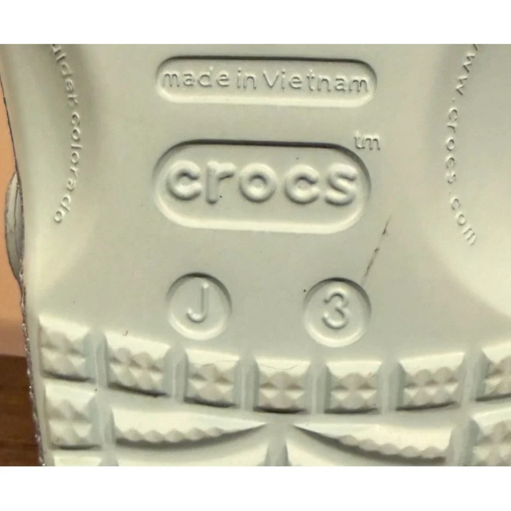 CROCS adorable disney